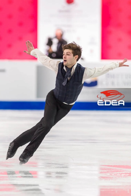 Ice Gallery Skates U.S.